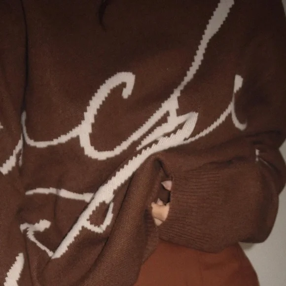 Uncle Studios Autograph Jumper - Picture 2 of 2